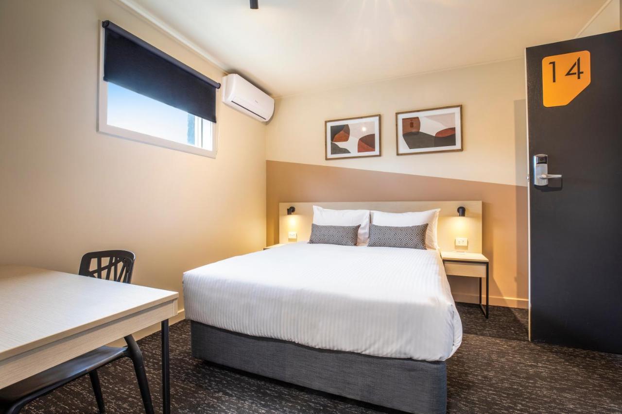 Hotel Nightcap At Manhattan Ringwood